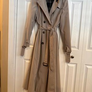 Classic fully lined London Fog Beige Trench/Rain Coat NWOT size 12